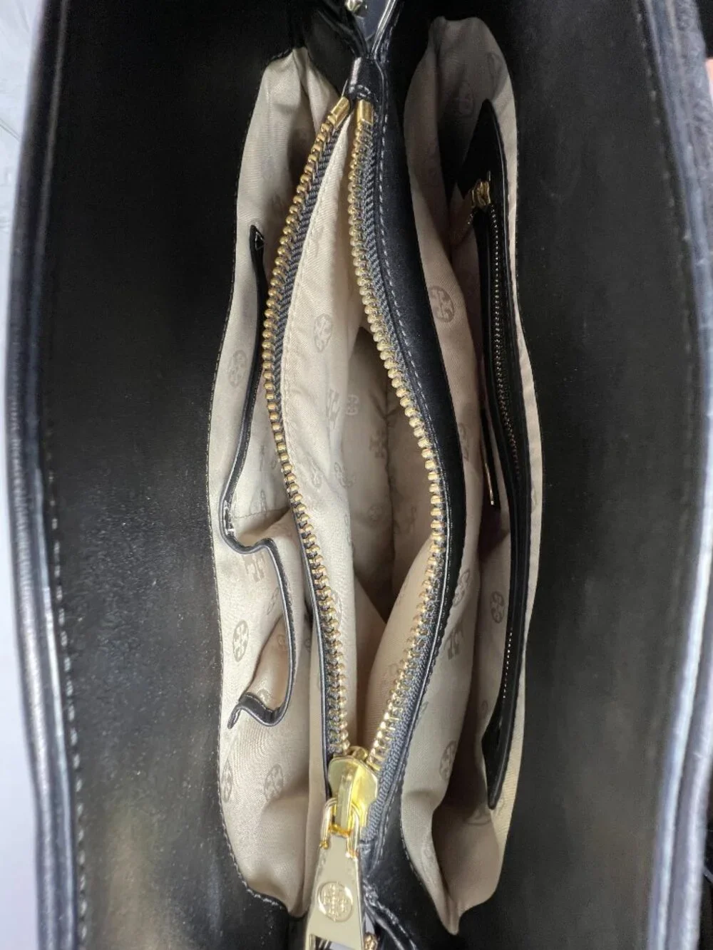 TORY‎ BURCH Robinson Woven Plaid Open Dome Satchel - Black/Beige/White